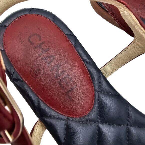 Chanel CC Star T Strap Thong Flat Sandal Navy Red Quilt Leather 40 C US 9 9.5 - Picture 11 of 12
